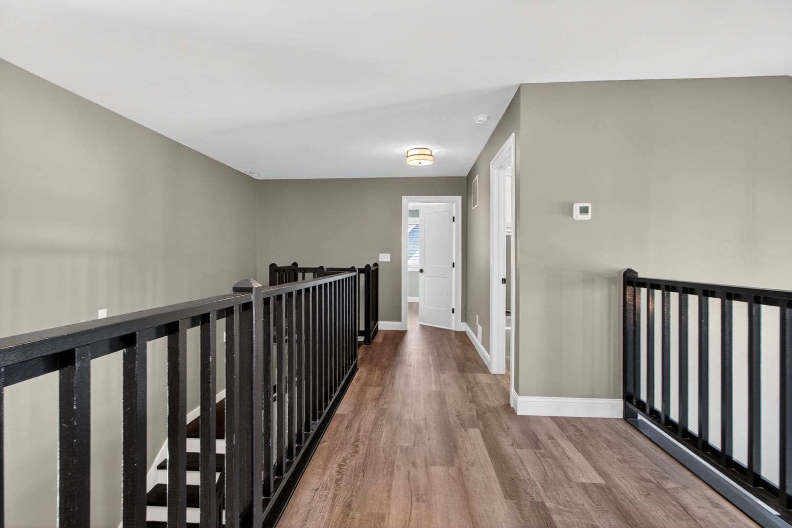 Lewes House: 18609 Broadfield Drive