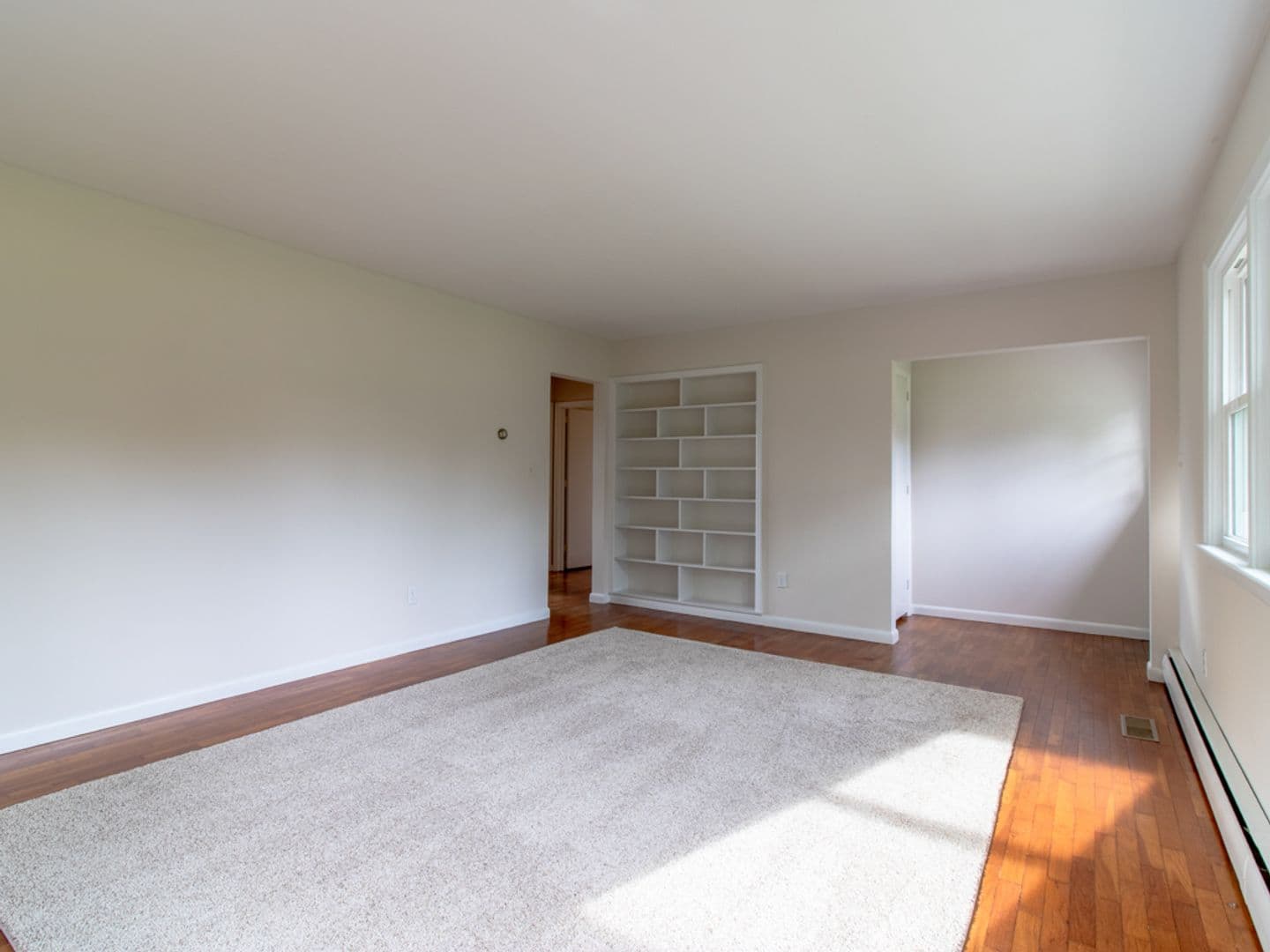 Lewes House: 1517 Savannah Rd