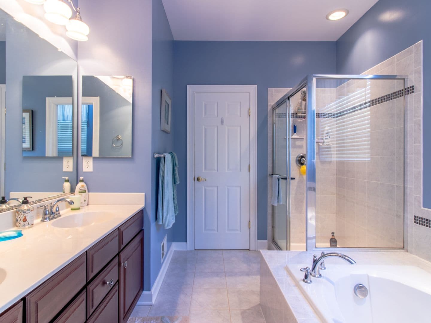 Milton House: 16478 Howard Miller Lane