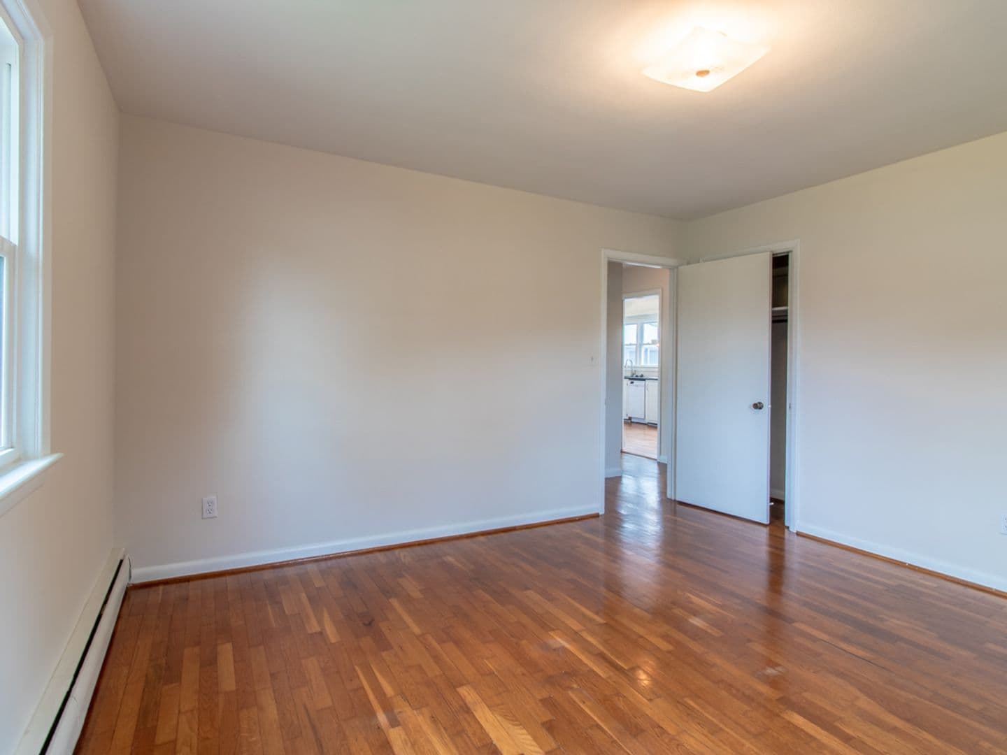 Lewes House: 1517 Savannah Rd