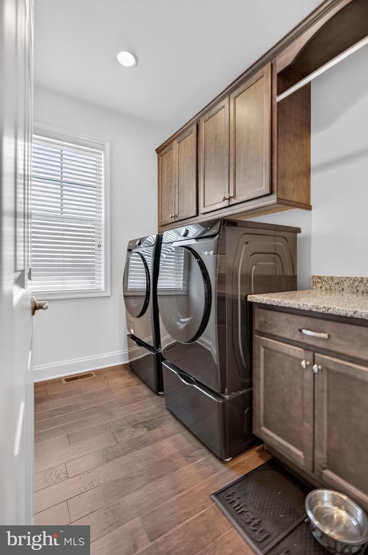 Lewes House: 18925 Corolla Way