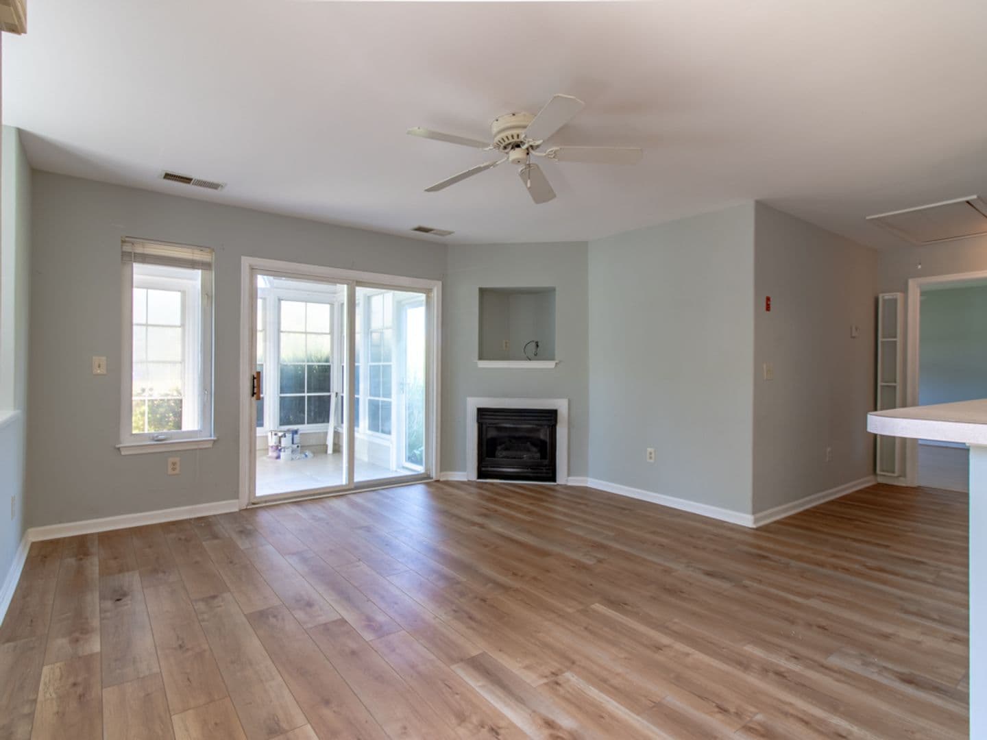Lewes Townhome: 159 Lakeside Drive