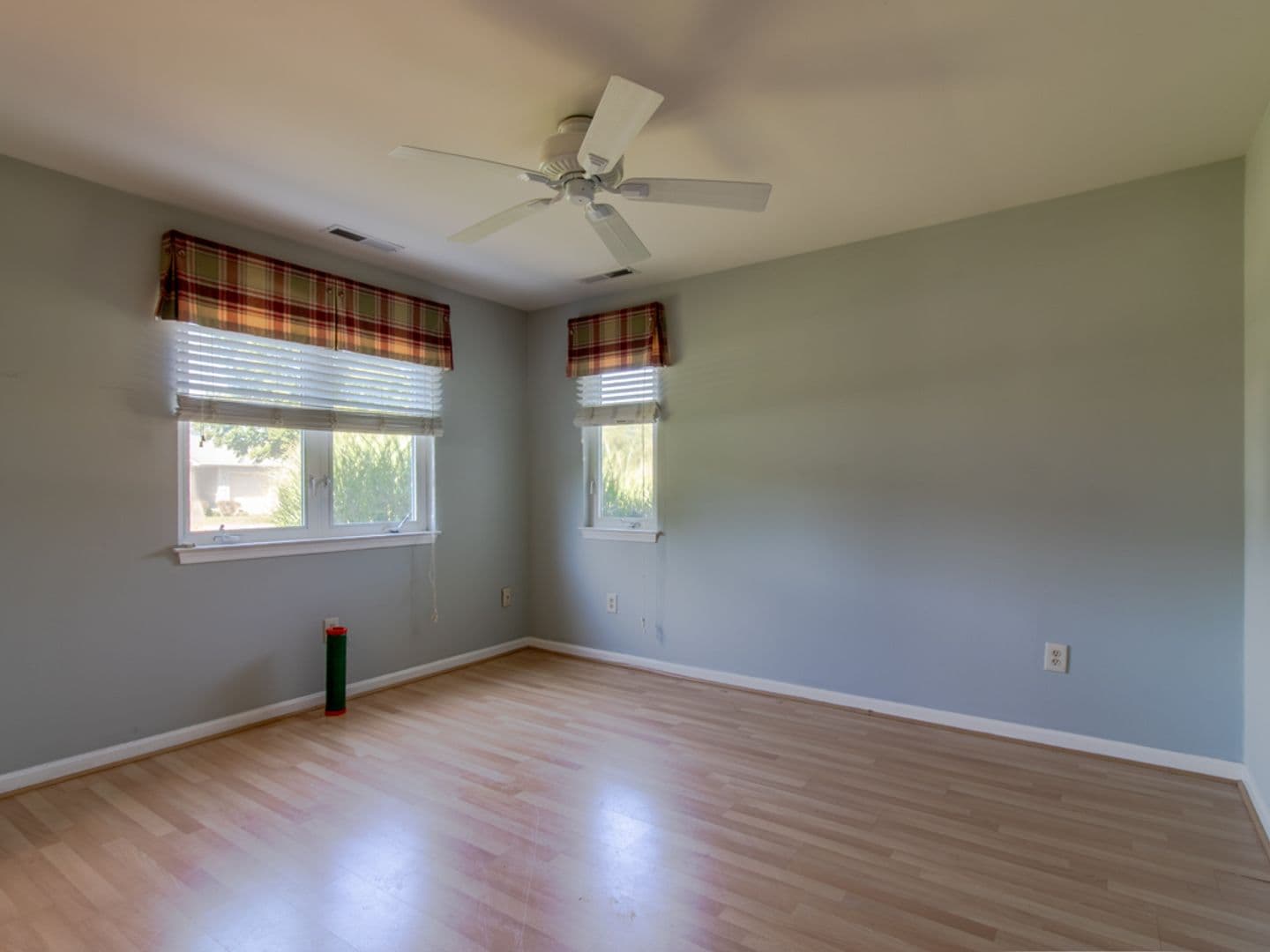 Lewes Townhome: 159 Lakeside Drive