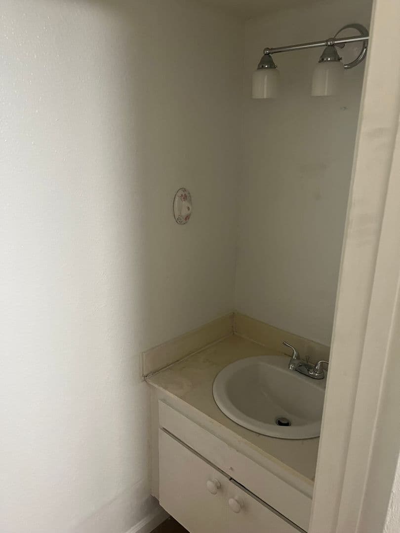 N. Las Vegas Townhome: 3503 Mercury St. #B