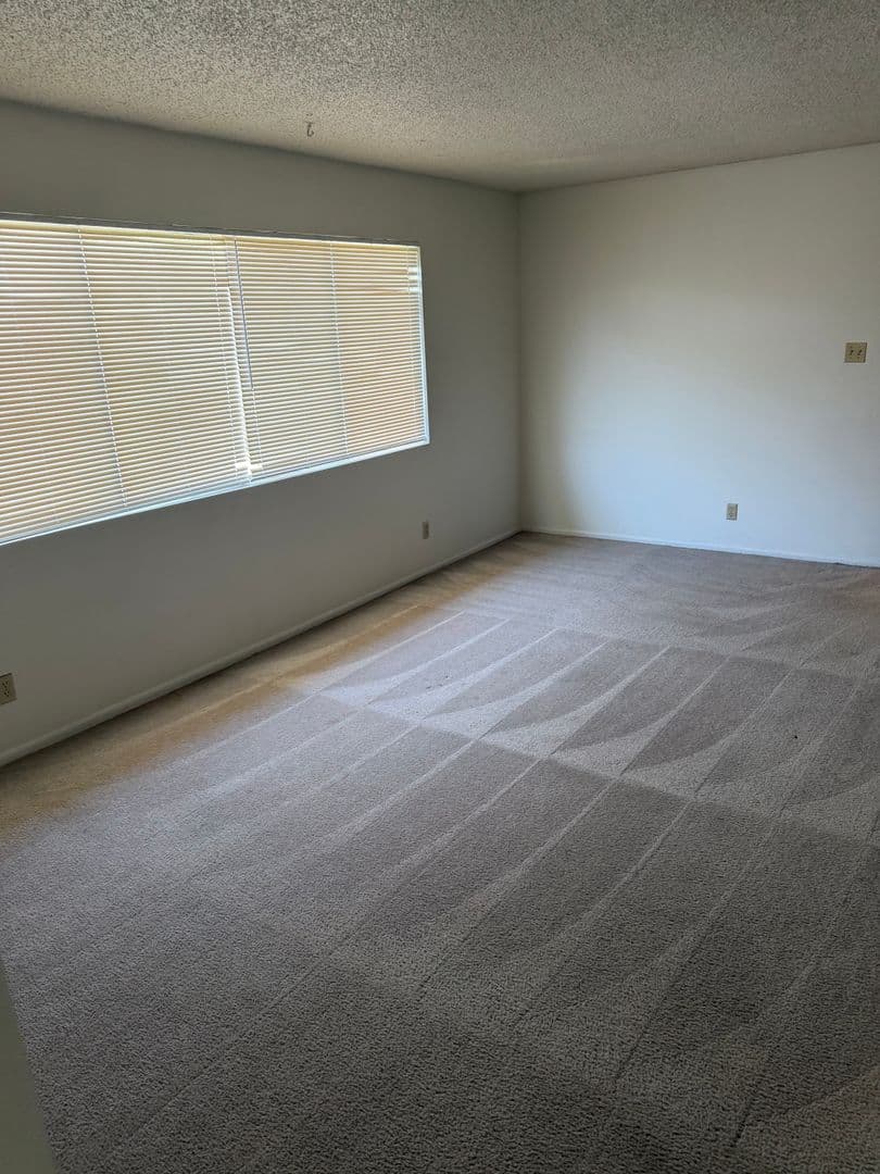 Las Vegas Apartment: 2675 Sherwood St.