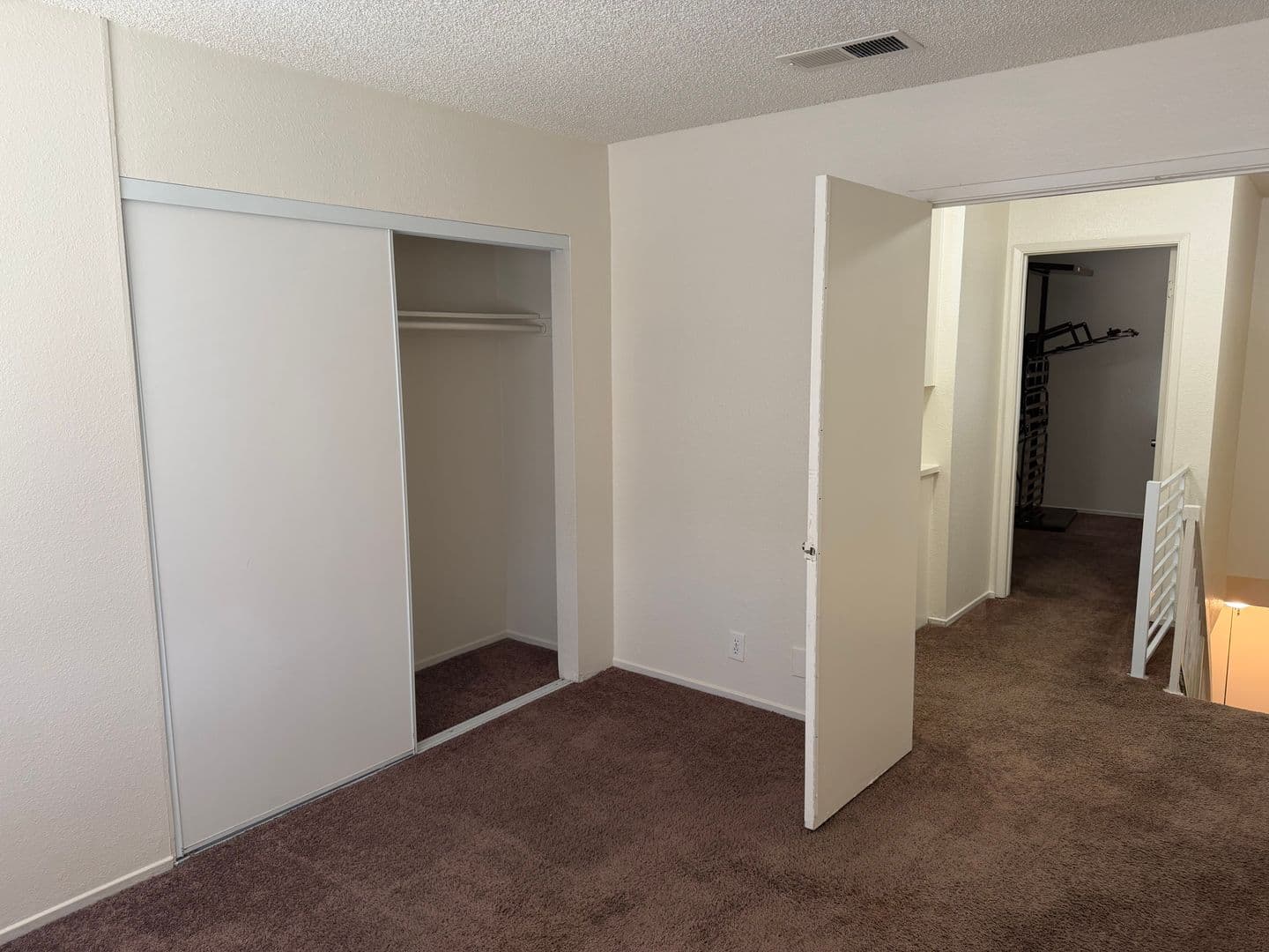 N. Las Vegas Townhome: 3523 Mercury St. #D