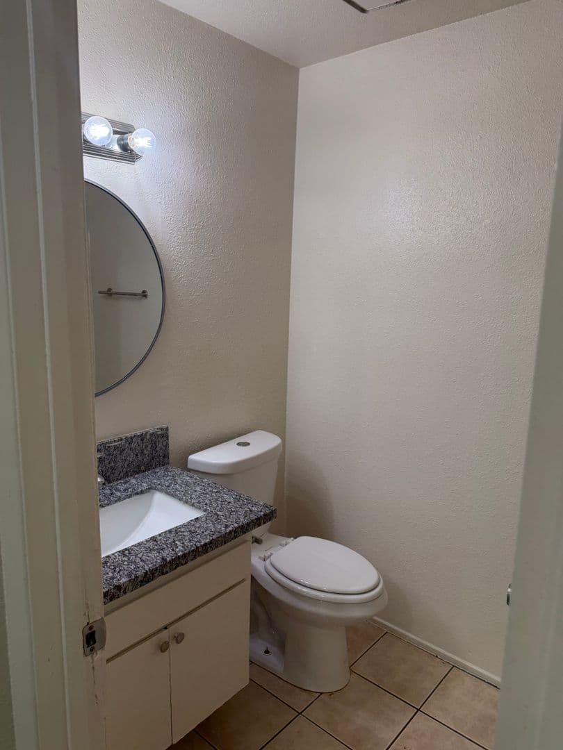 N. Las Vegas Townhome: 3523 Mercury St. #D