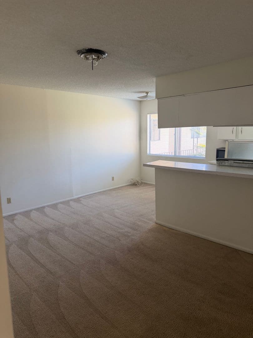 Las Vegas Apartment: 2675 Sherwood St.