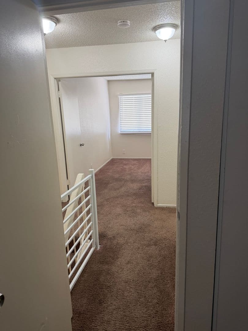 N. Las Vegas Townhome: 3523 Mercury St. #D