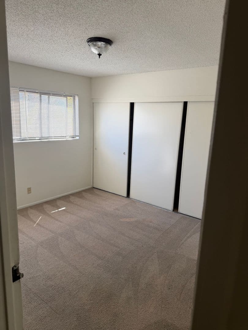 Las Vegas Apartment: 2675 Sherwood St.