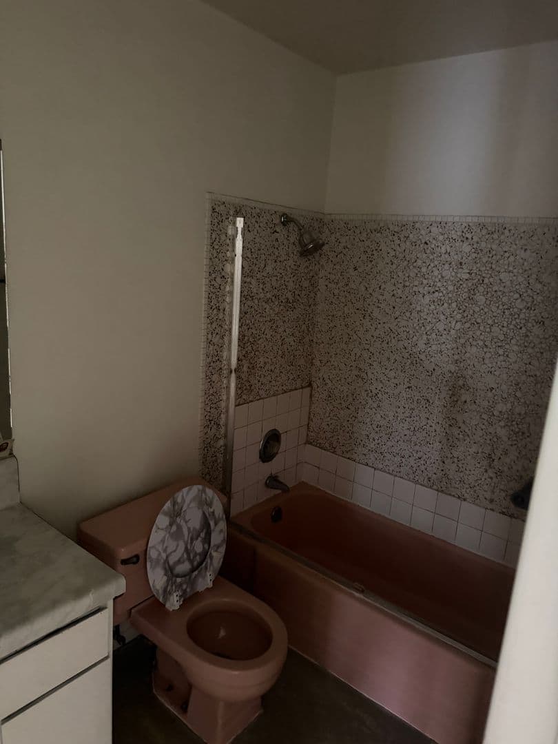 Las Vegas Apartment: 2675 Sherwood St.