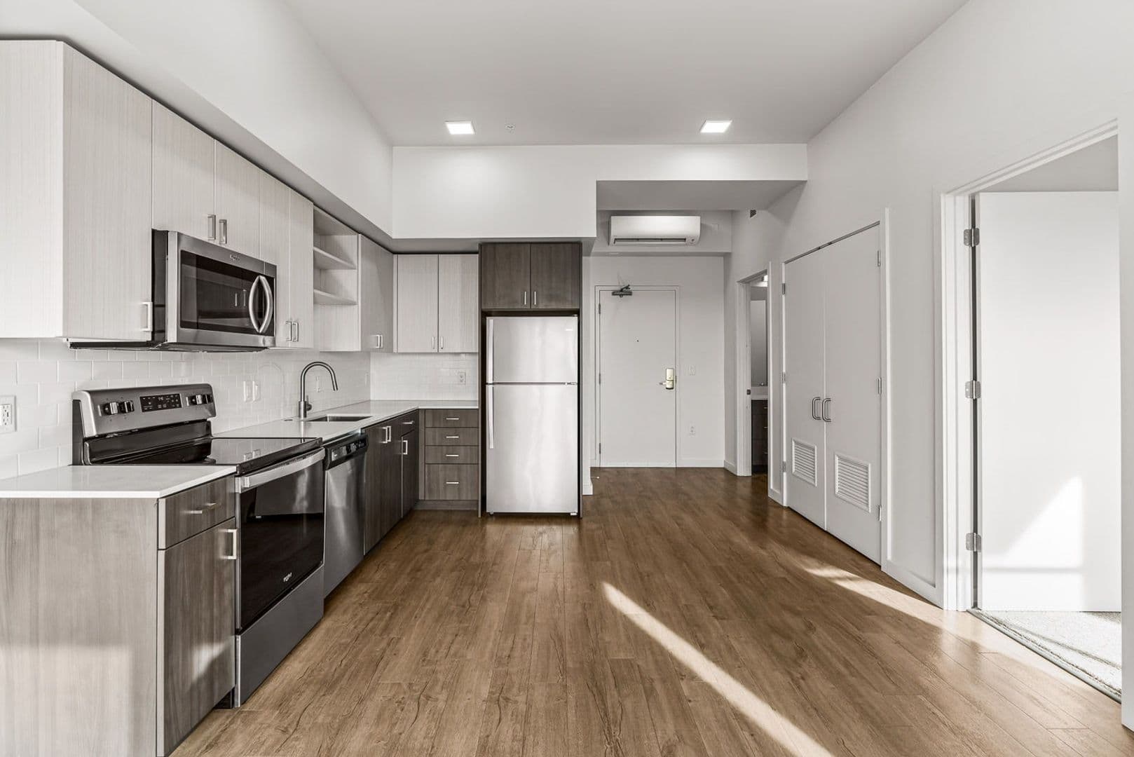 Eugene Apartment: 550 Pearl Street