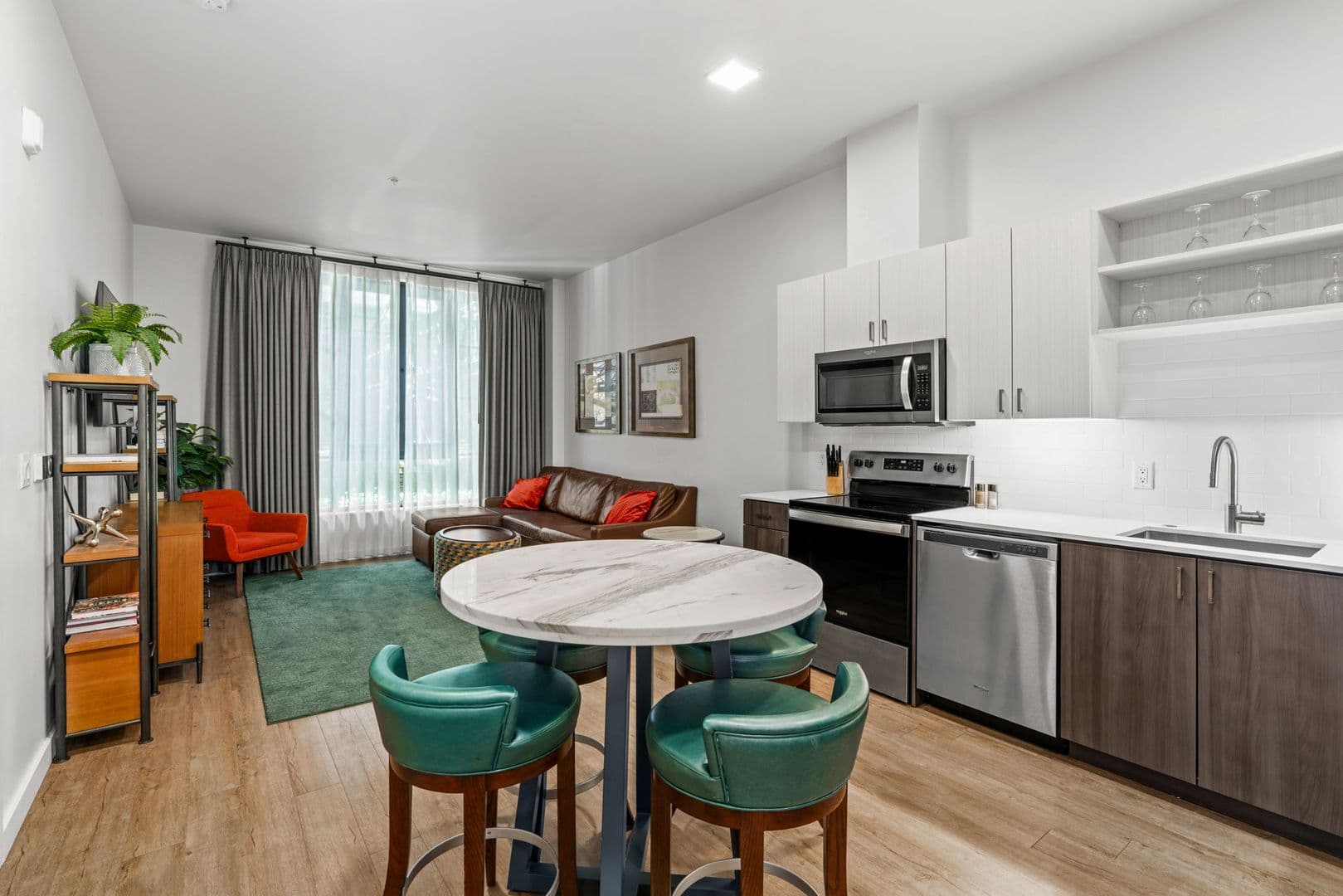 Eugene Apartment: 550 Pearl Street