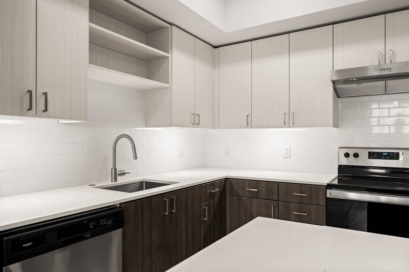 Eugene Apartment: 550 Pearl Street