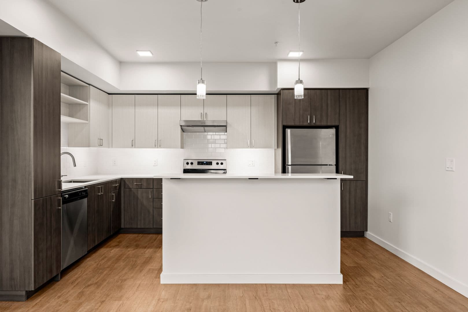 Eugene Apartment: 550 Pearl Street