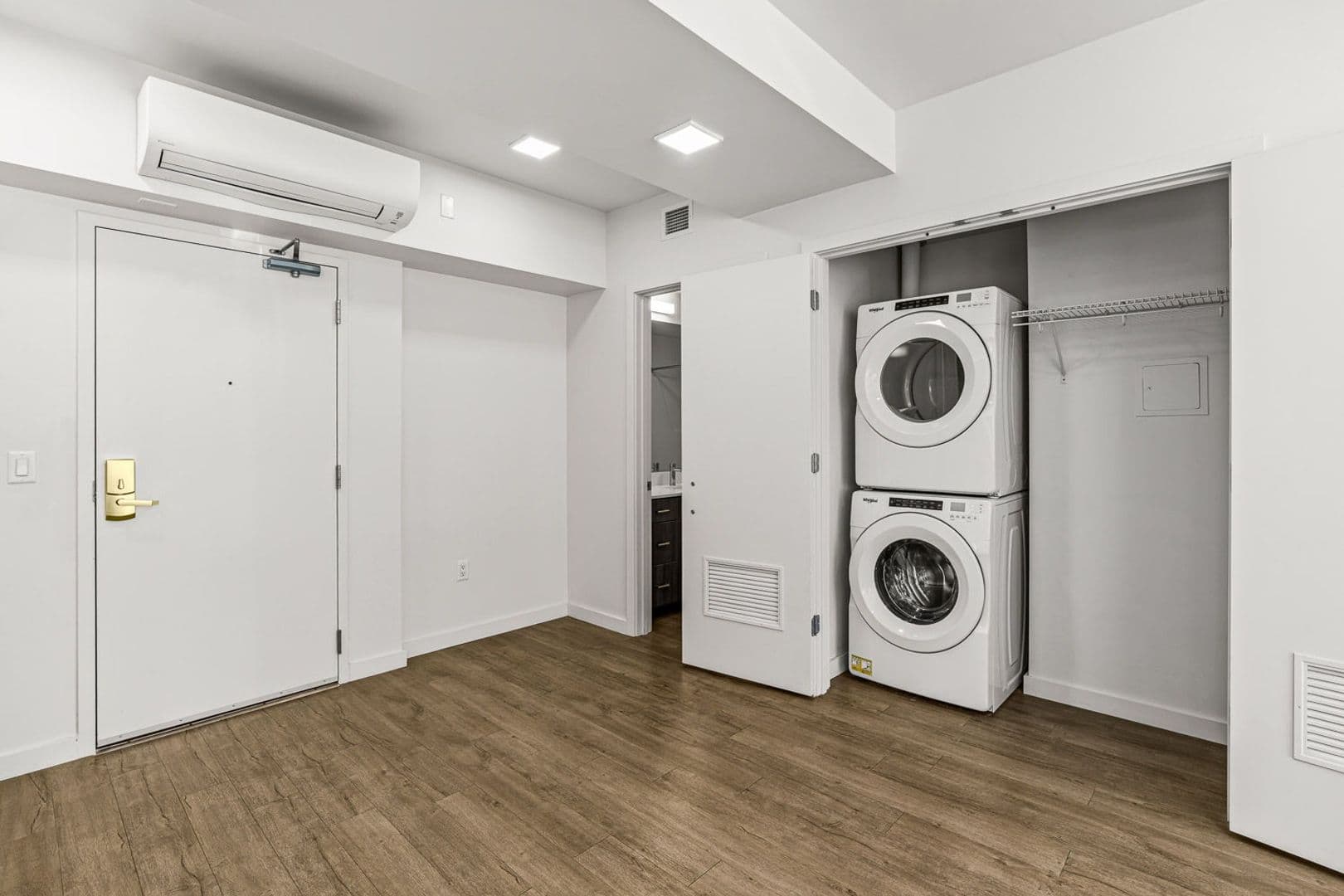 Eugene Apartment: 550 Pearl Street