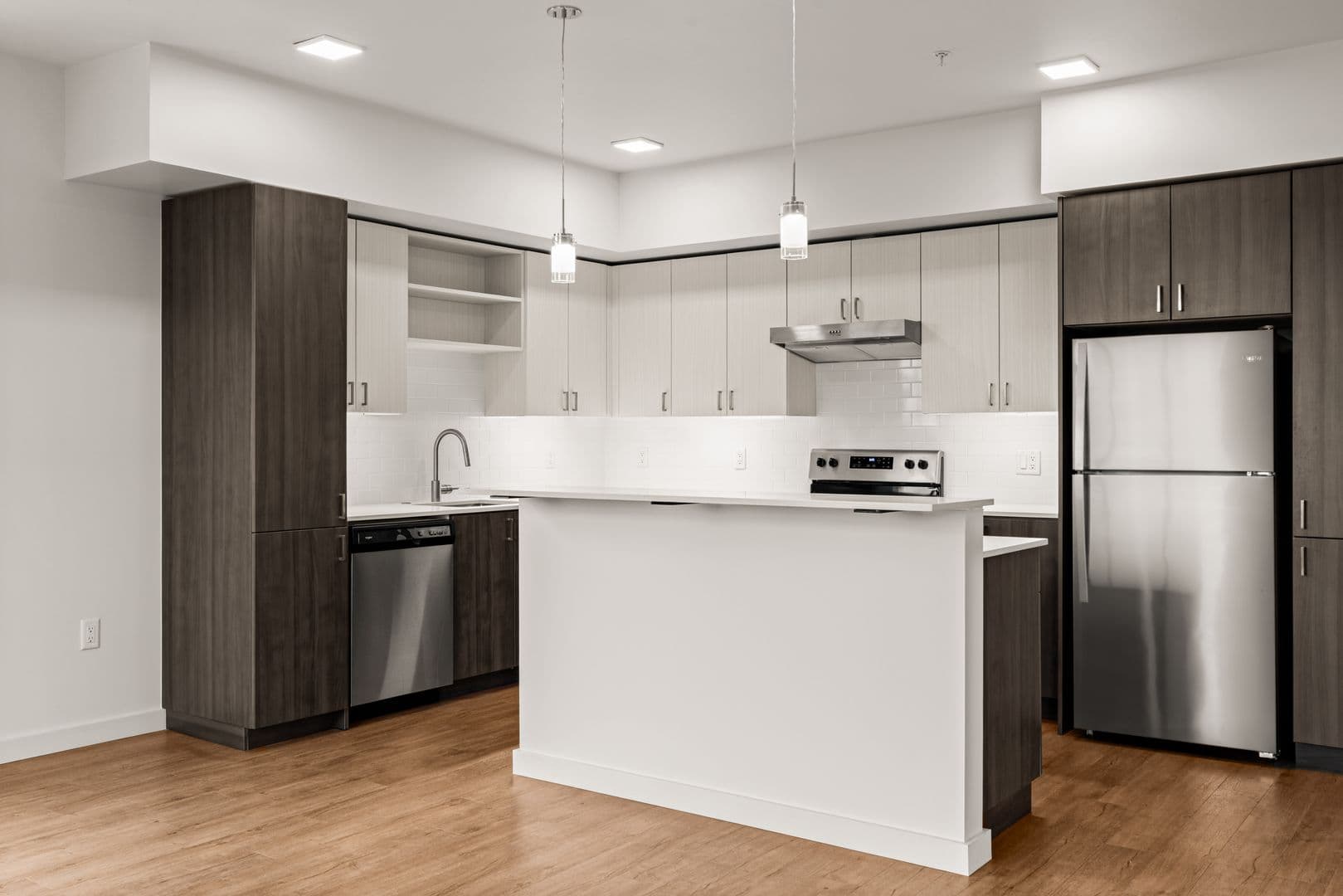 Eugene Apartment: 550 Pearl Street