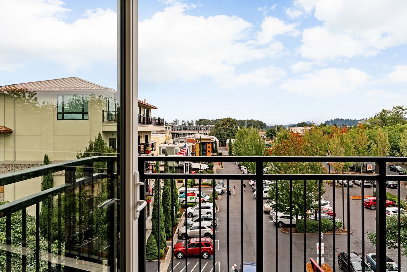 Eugene Apartment: 550 Pearl Street