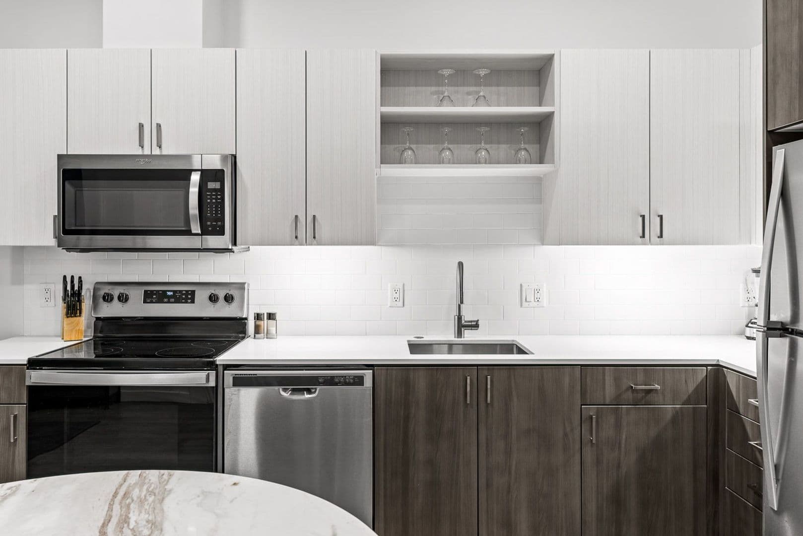 Eugene Apartment: 550 Pearl Street
