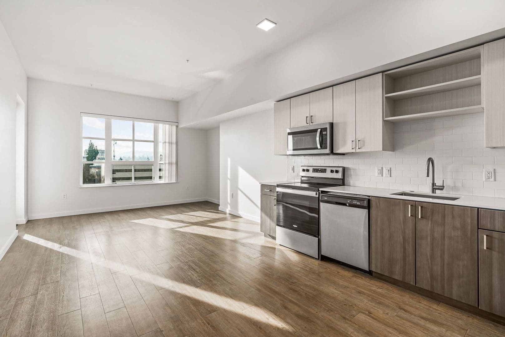 Eugene Apartment: 550 Pearl Street