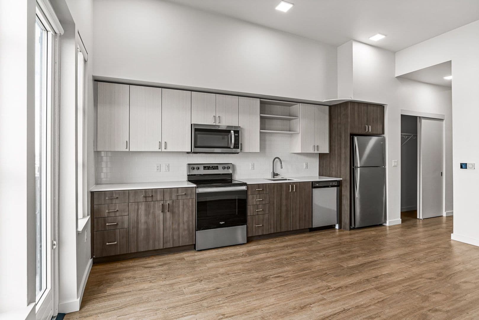 Eugene Apartment: 550 Pearl Street