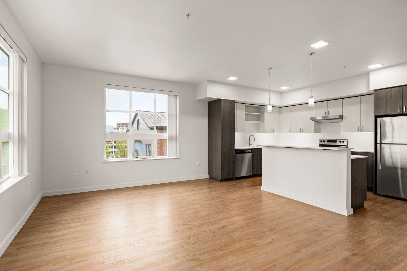 Eugene Apartment: 550 Pearl Street