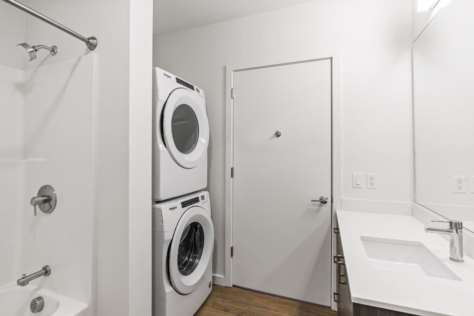 Eugene Apartment: 550 Pearl Street