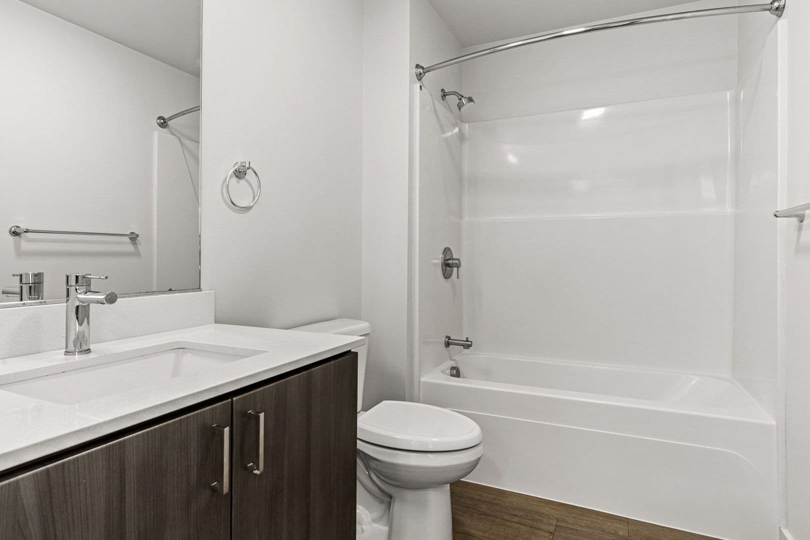 Eugene Apartment: 550 Pearl Street