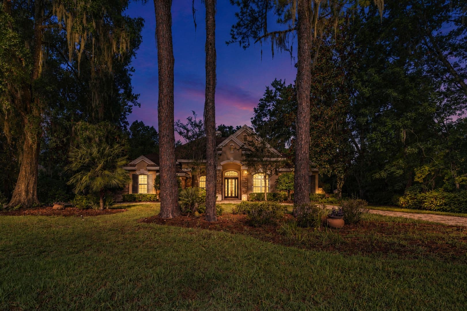 Ocala House: 5038 SE 6th Ave
