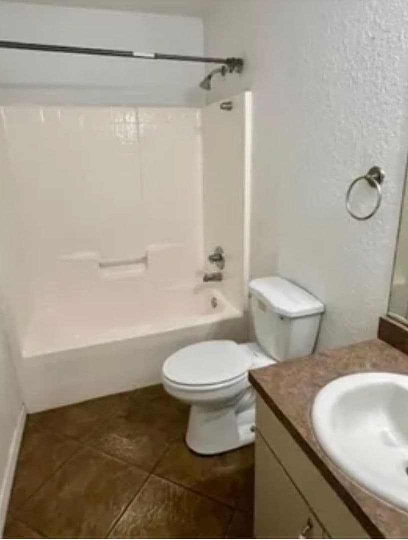 Ocala House: 5295 NW 55th Pl