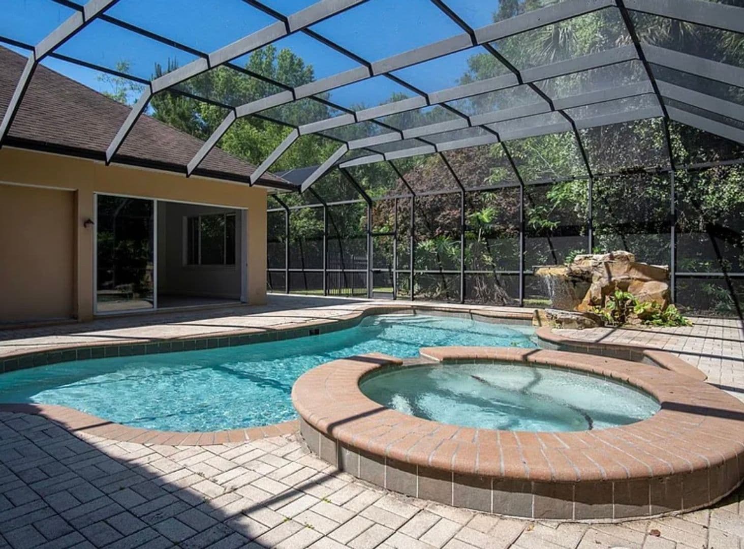 Ocala House: 5038 SE 6th Ave