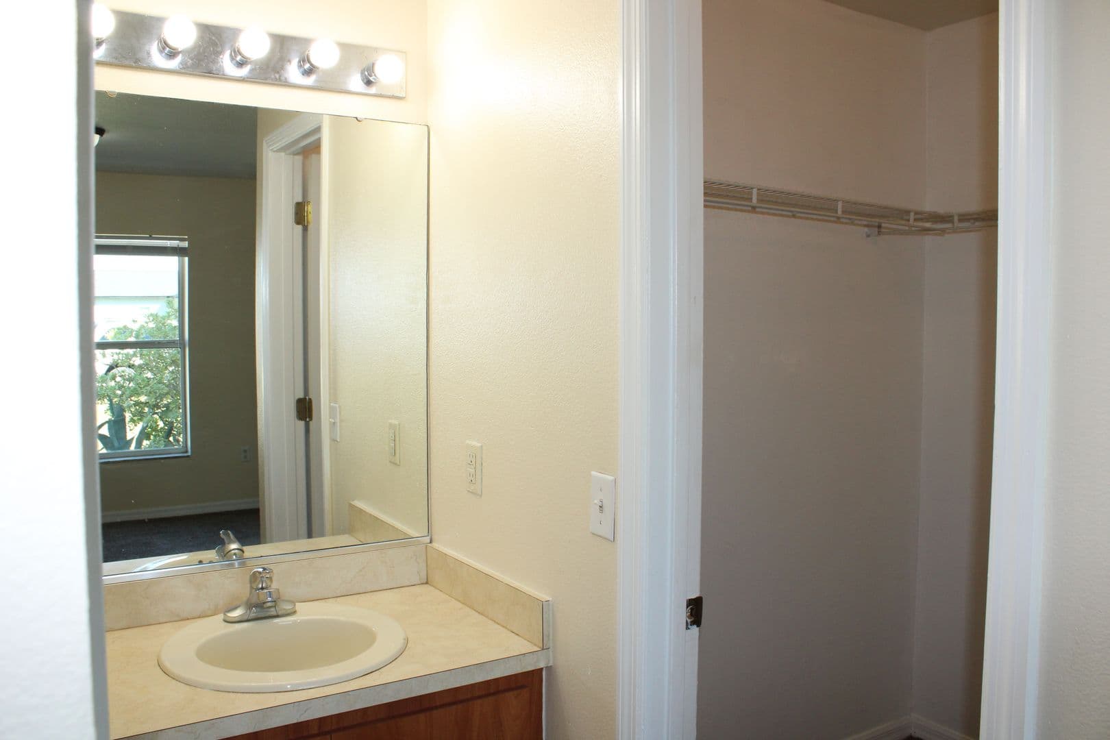 Ocala House: 305 NW 59th Ct