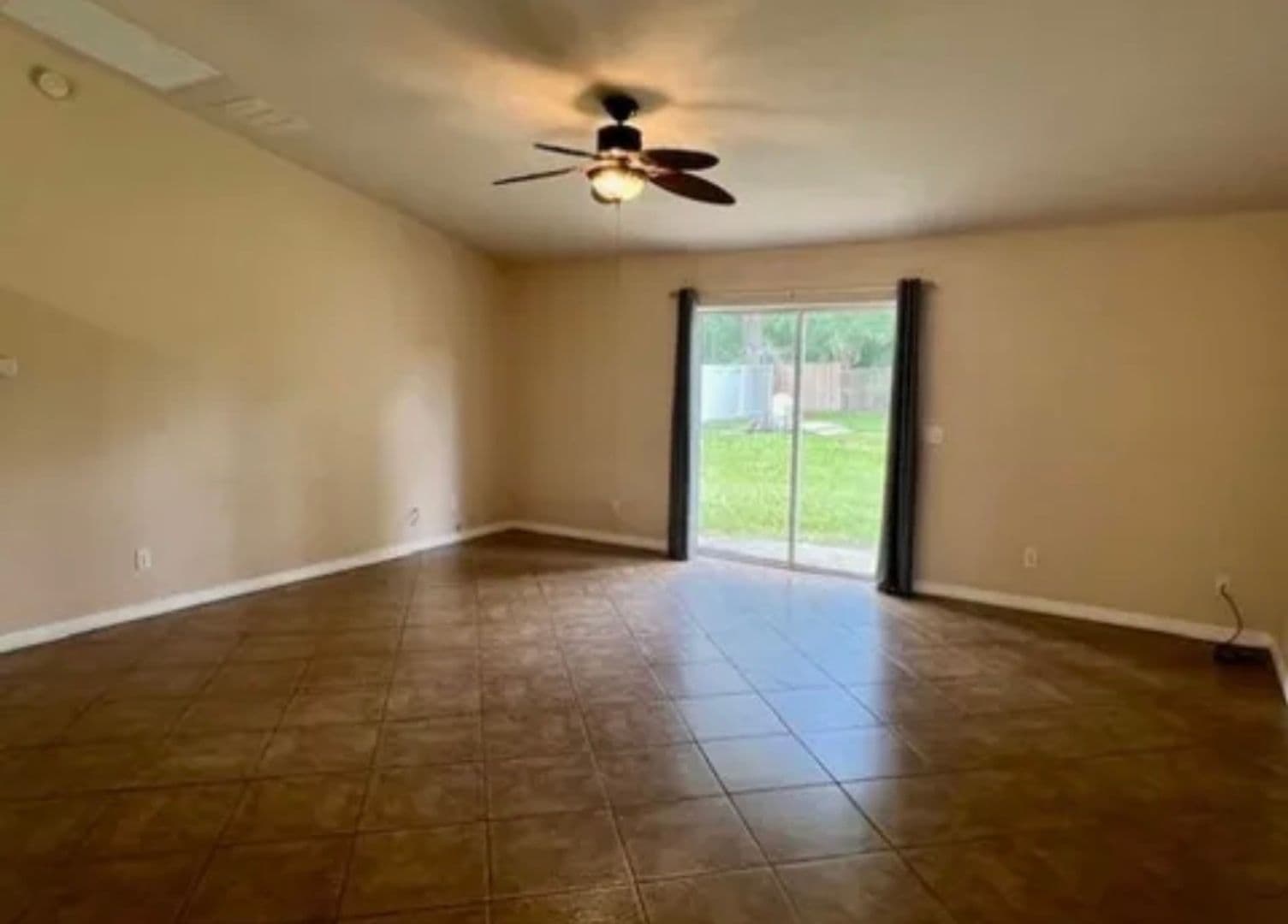 Ocala House: 5295 NW 55th Pl