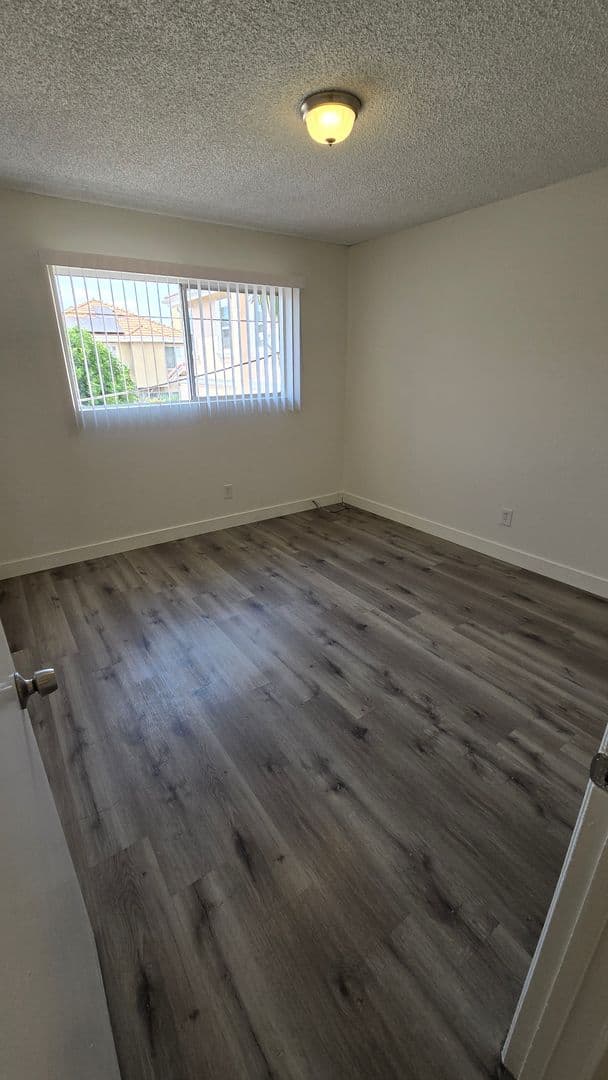 El Monte Apartment: 12350 Deana St