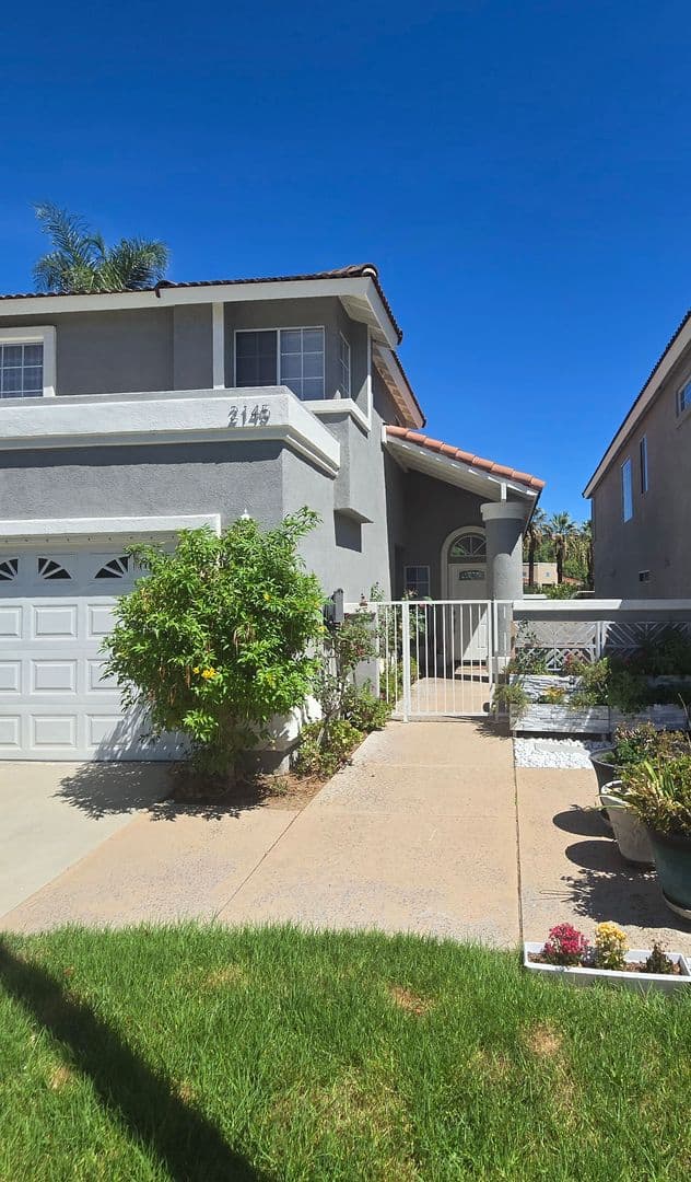 Corona House: 2145 Cedar Glen Dr
