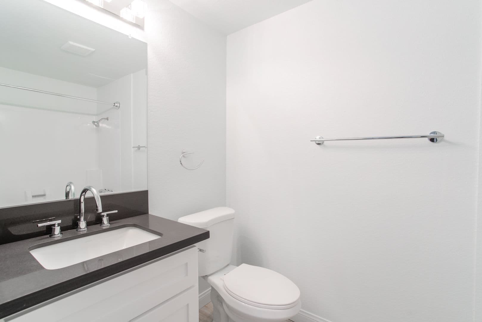 Garden Grove Apartment: 13171 Monroe Street