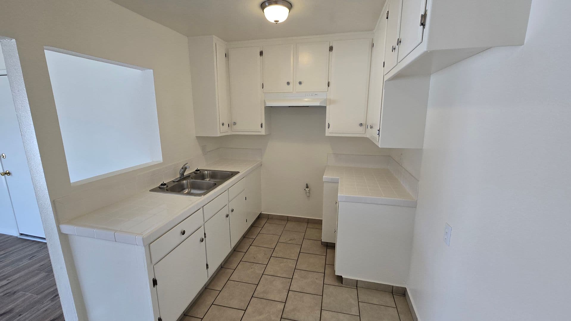 El Monte Apartment: 12350 Deana St