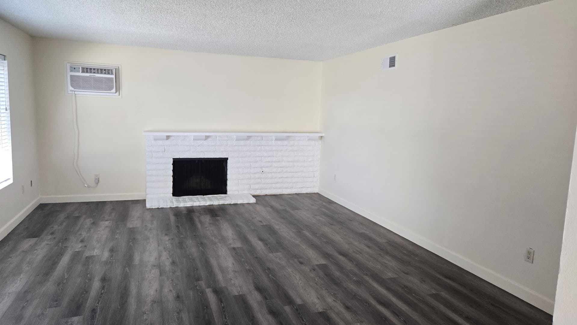 Fullerton Apartment: 620 S Ford Avenue