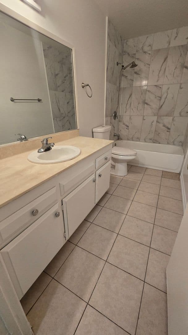 Fullerton Apartment: 620 S Ford Avenue