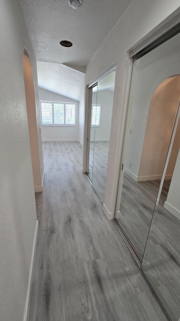 Corona House: 2145 Cedar Glen Dr