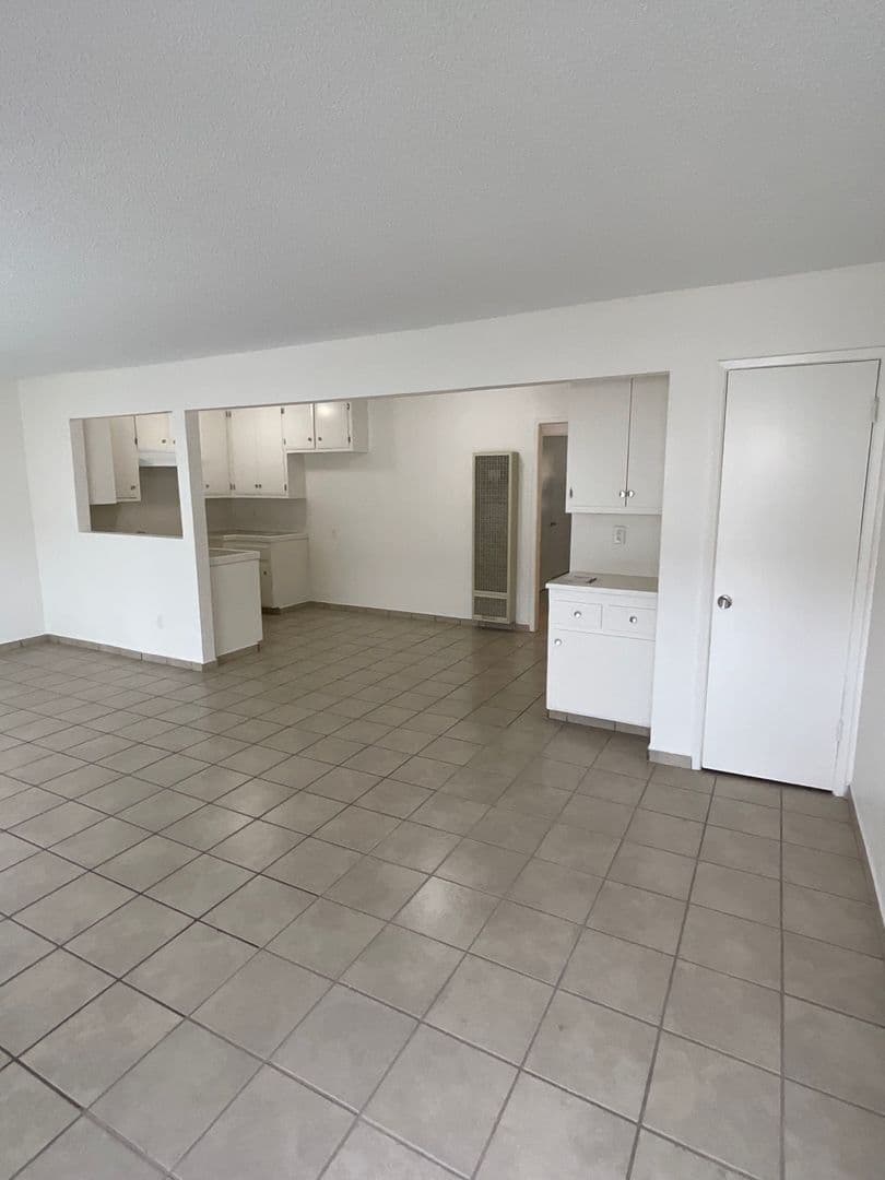 El Monte Apartment: 12350 Deana St