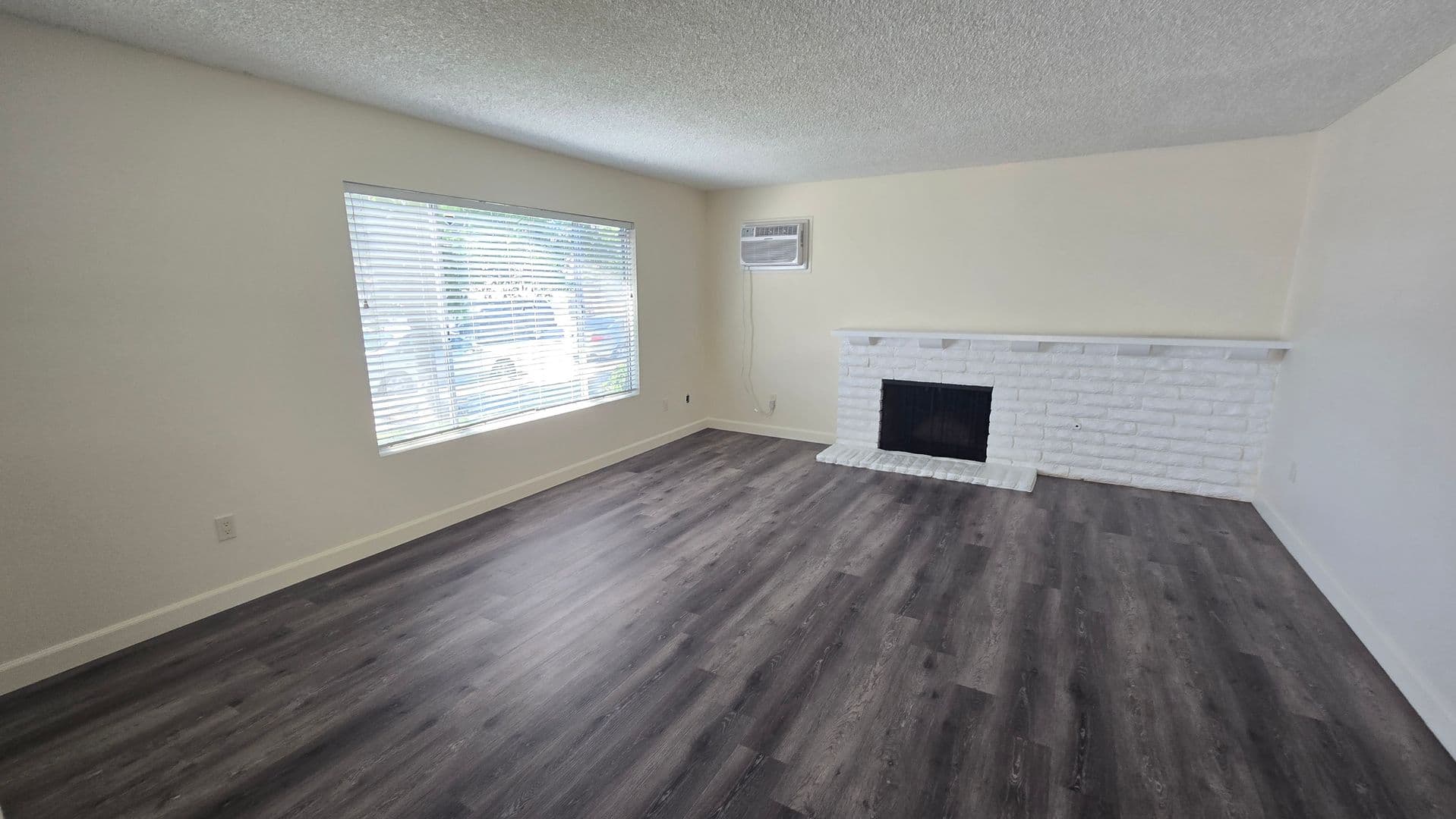 Fullerton Apartment: 620 S Ford Avenue
