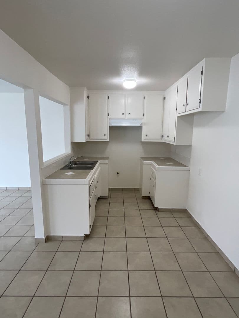 El Monte Apartment: 12350 Deana St