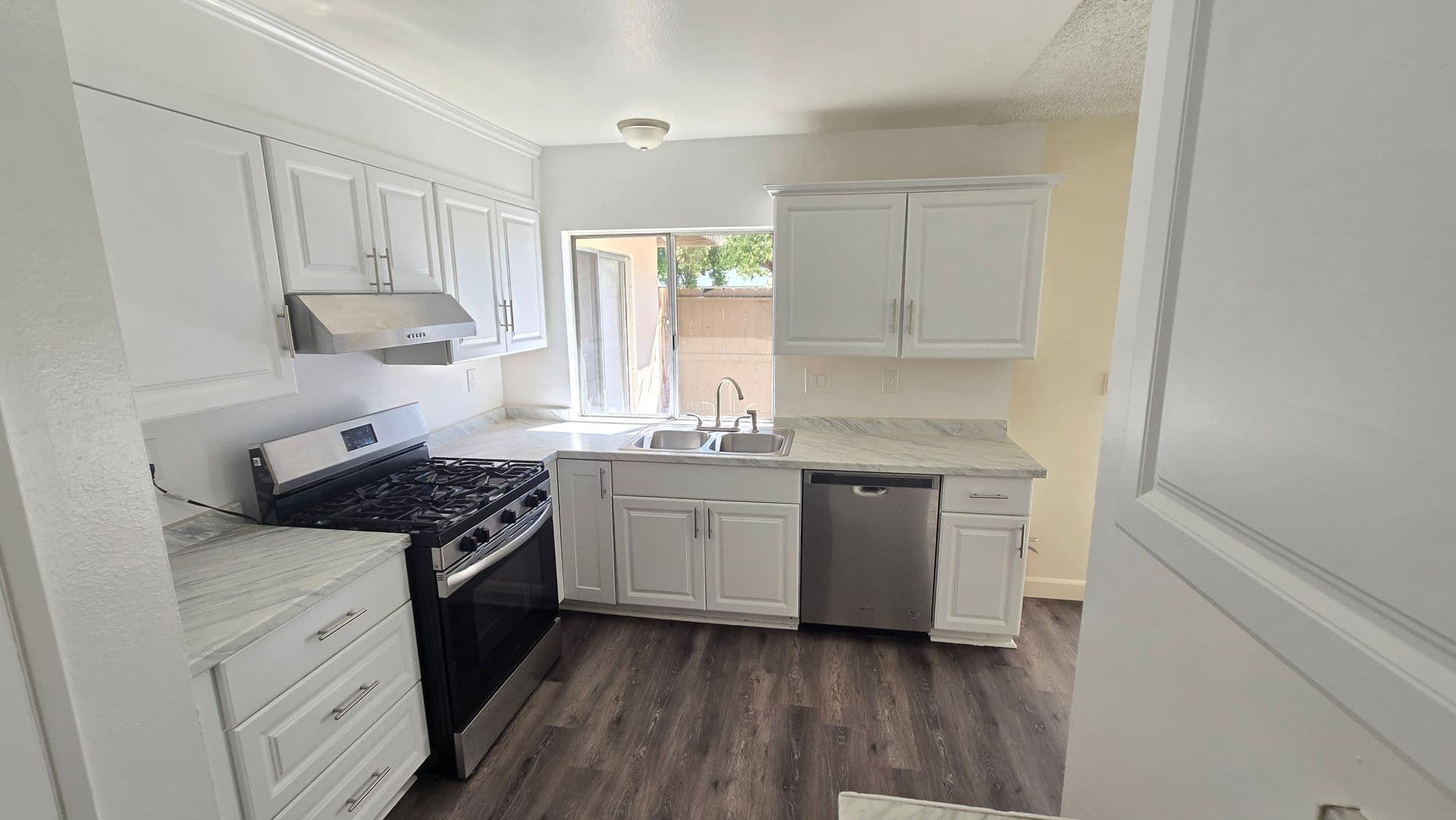 Fullerton Apartment: 620 S Ford Avenue