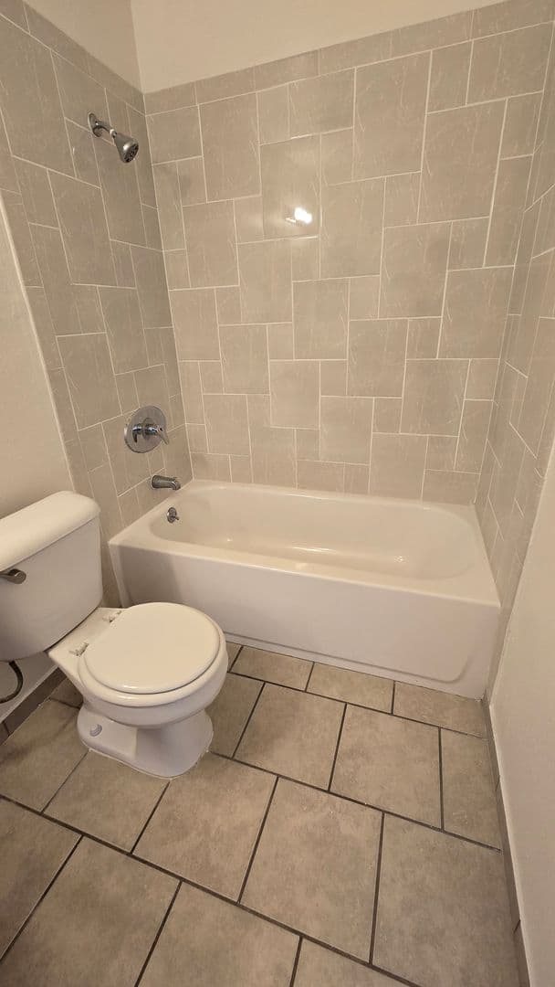 El Monte Apartment: 12350 Deana St