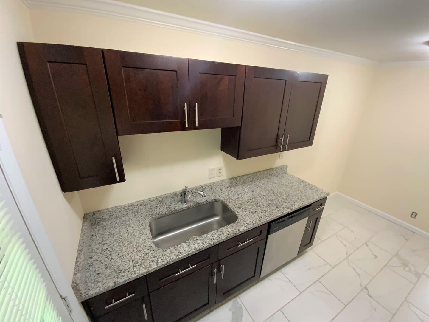 Atlanta Apartment: 2040 Dekalb Ave NE