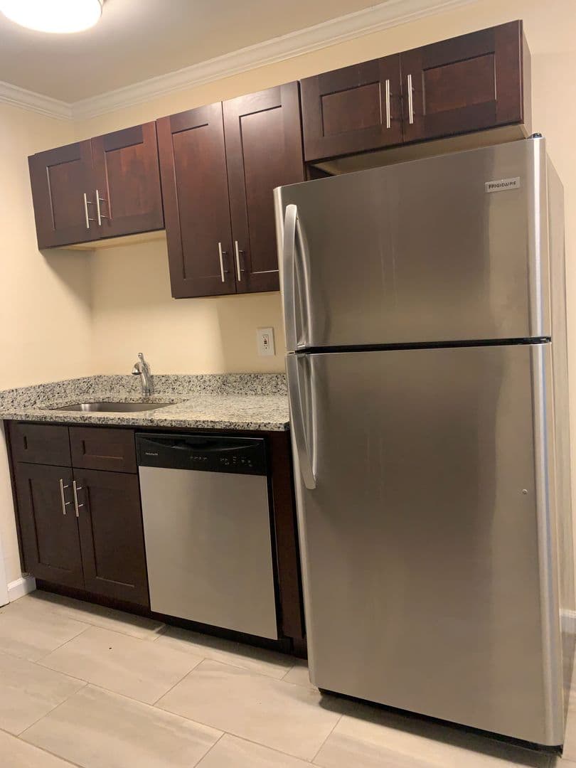 Atlanta Apartment: 2040 Dekalb Ave NE