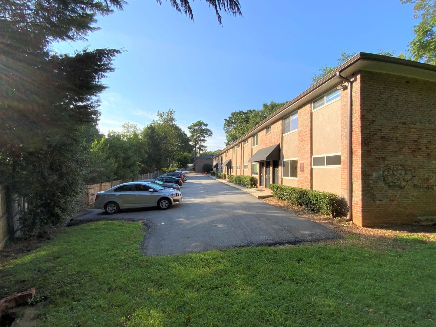 Atlanta Apartment: 2040 Dekalb Ave NE