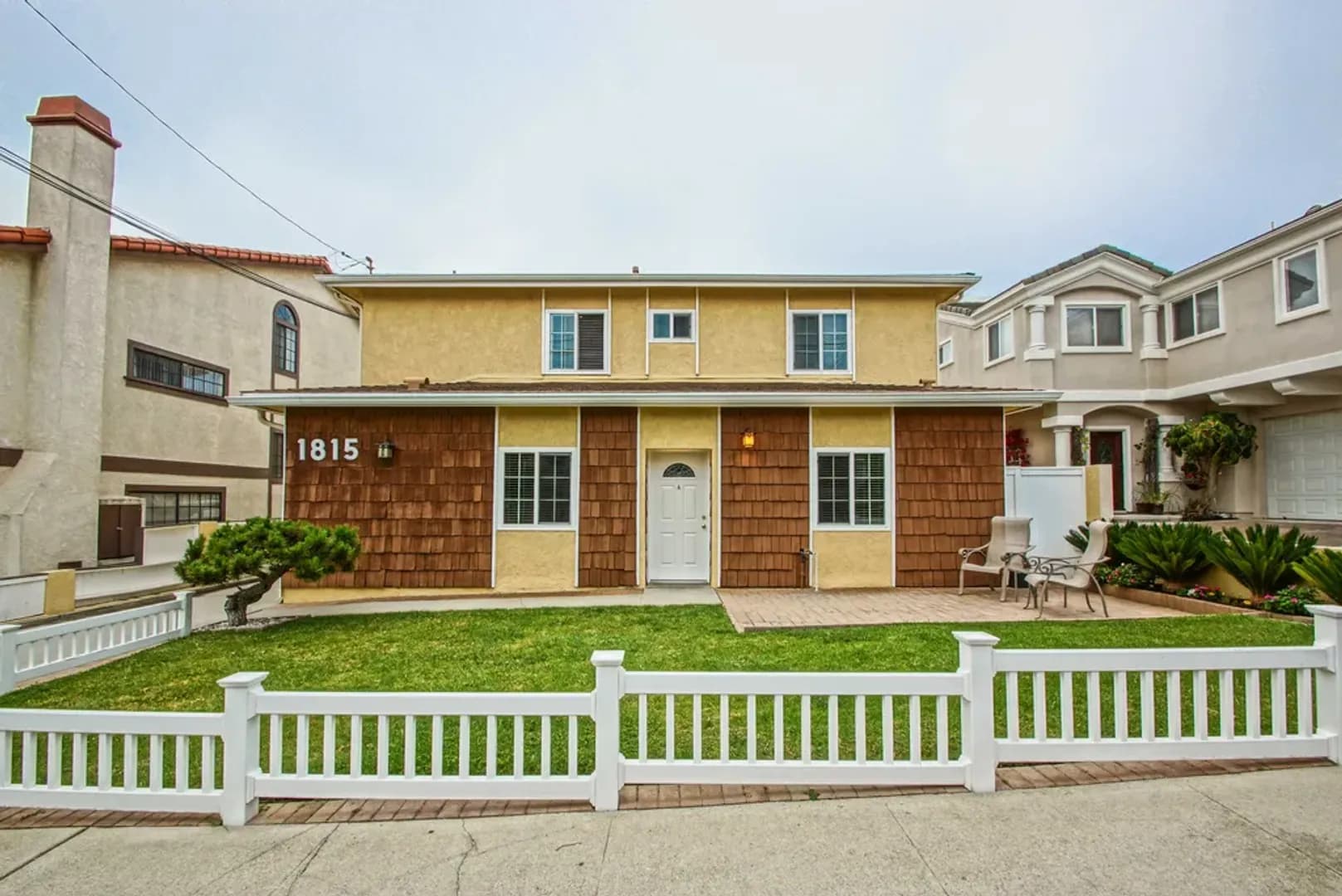 Redondo Beach Apartment: 1815 Clark Lane