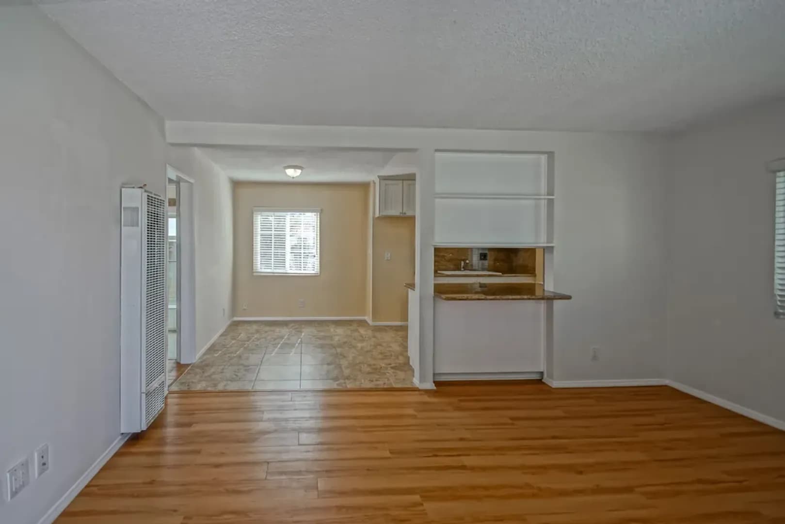 Redondo Beach Apartment: 1815 Clark Lane